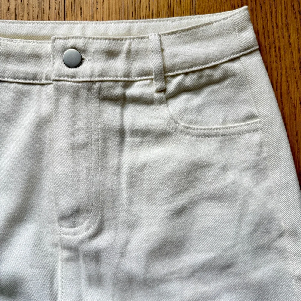 White Denim Mini Skirt NWOT - Size S - Picture 6 of 8